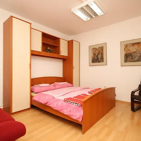 Opric 7756c * Opatija